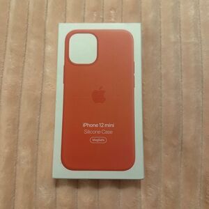 Apple Silicone Case with MagSafe for iPhone 12 mini - Pink/Orange Citrus